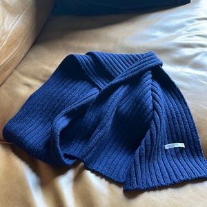 Gant scarf great condition